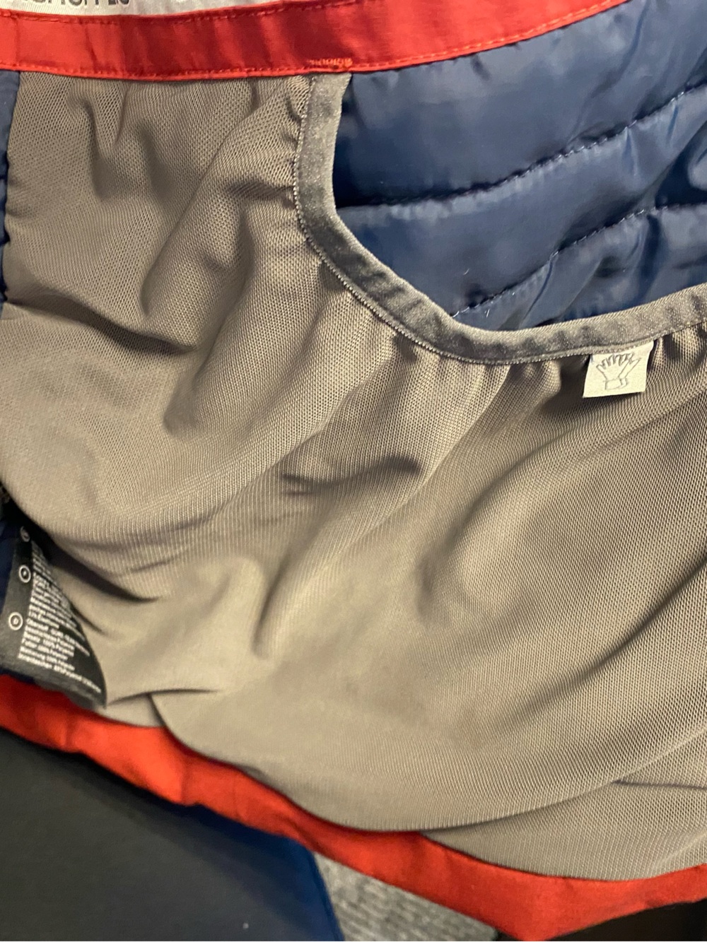 Craghoppers Agetha Red Hooded Jacket with Zip Pockets- GOR-TEX Size M - Picture 6 of 9